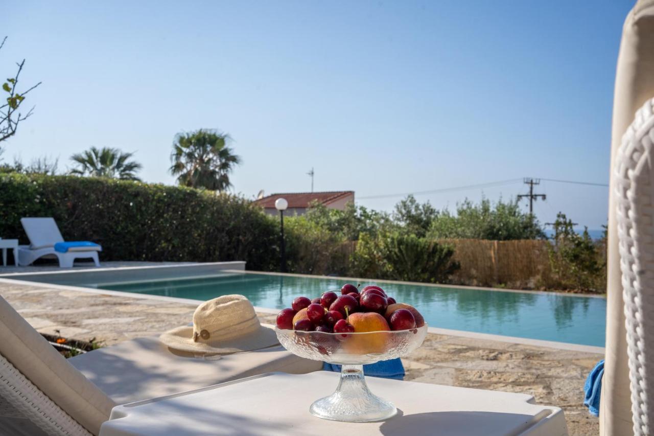 Ma-re * Hersonissos (Crete)